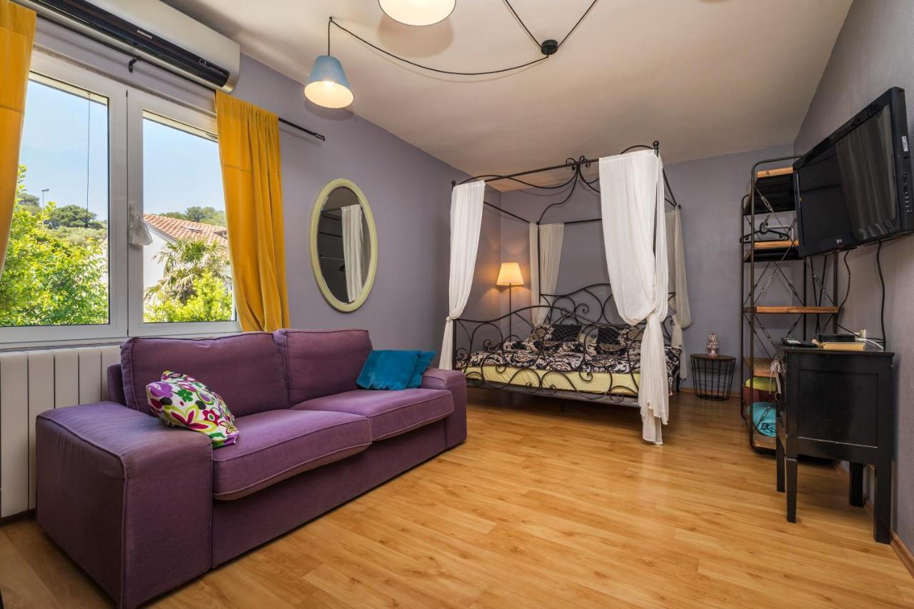 Alaburic Rooms & Apartment Mali Losinj Bagian luar foto